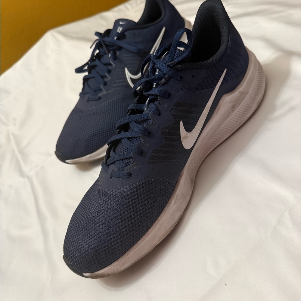 Nike Downshifter midnight navy size 13 Sneakers - Picture 3 of 8